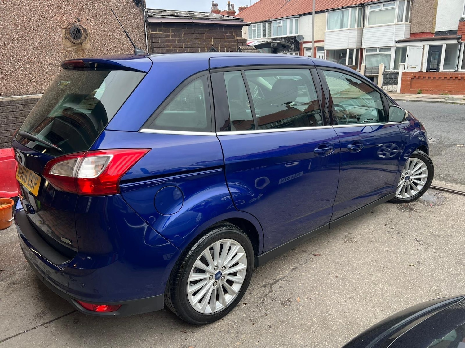 Used Ford Grand C-Max 2016 for sale - 76381487: Photo 4