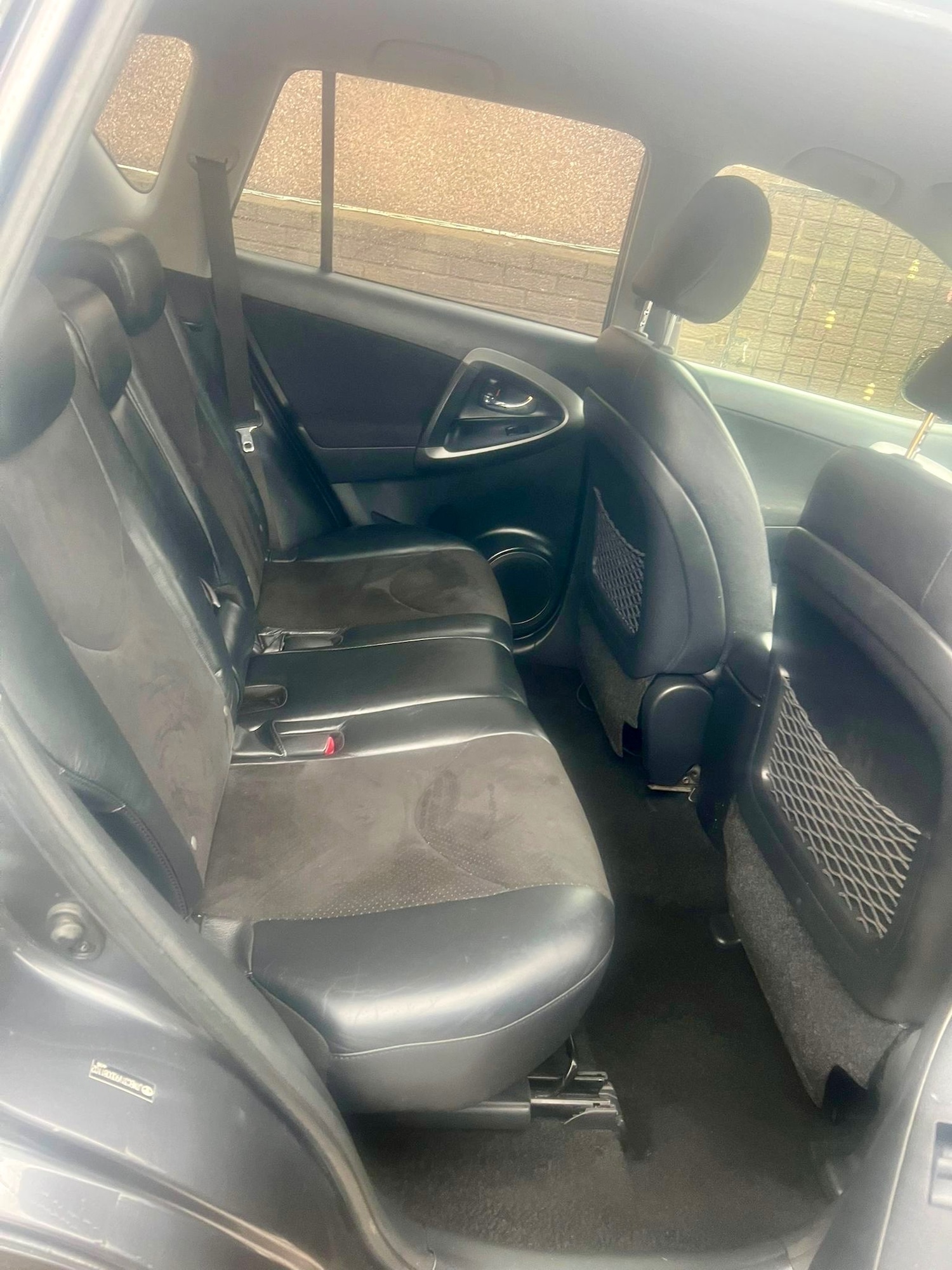 Used Toyota RAV4 2011 for sale - 76381485: Photo 14