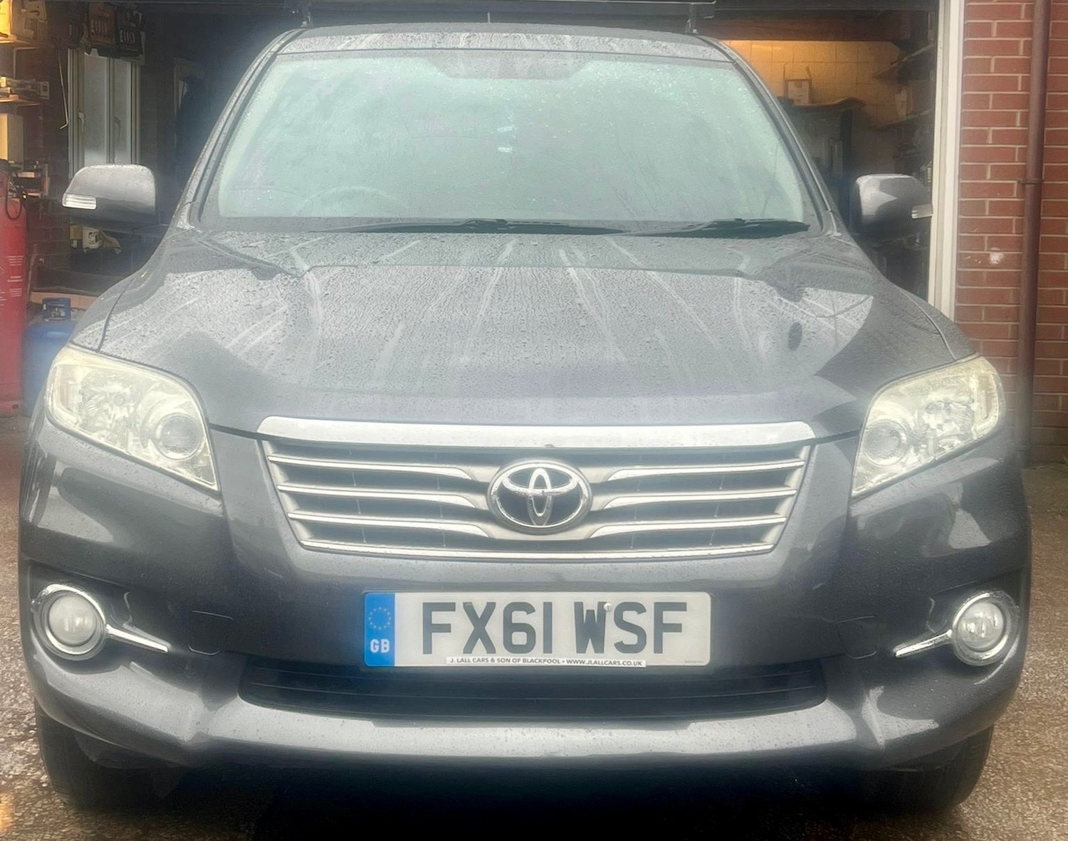 Used Toyota RAV4 2011 for sale - 76381485: Photo 2