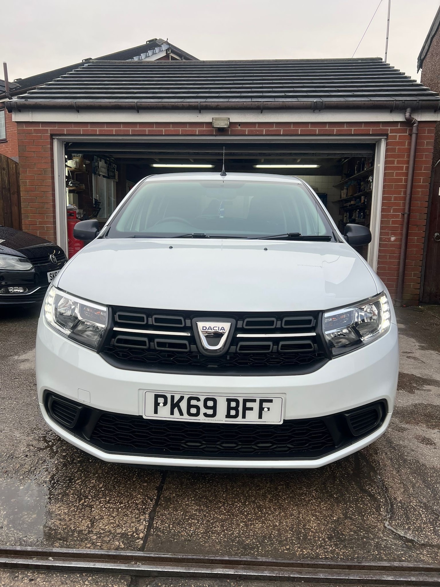Used Dacia Sandero 2019 for sale - 76993754: Photo 2