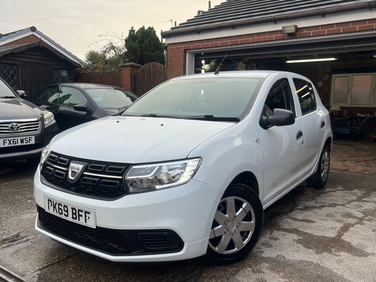 Used Dacia Sandero 2019 for sale - 76993754: Photo 3