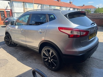 Used Nissan Qashqai 2015 for sale - 78794180: Photo