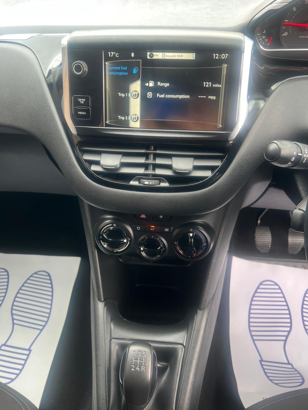 Used Peugeot 208 2014 for sale - 76487092: Photo 11