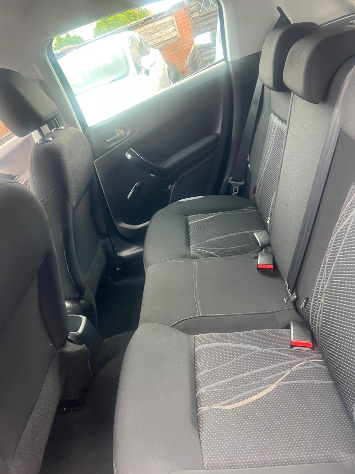 Used Peugeot 208 2014 for sale - 76487092: Photo 14