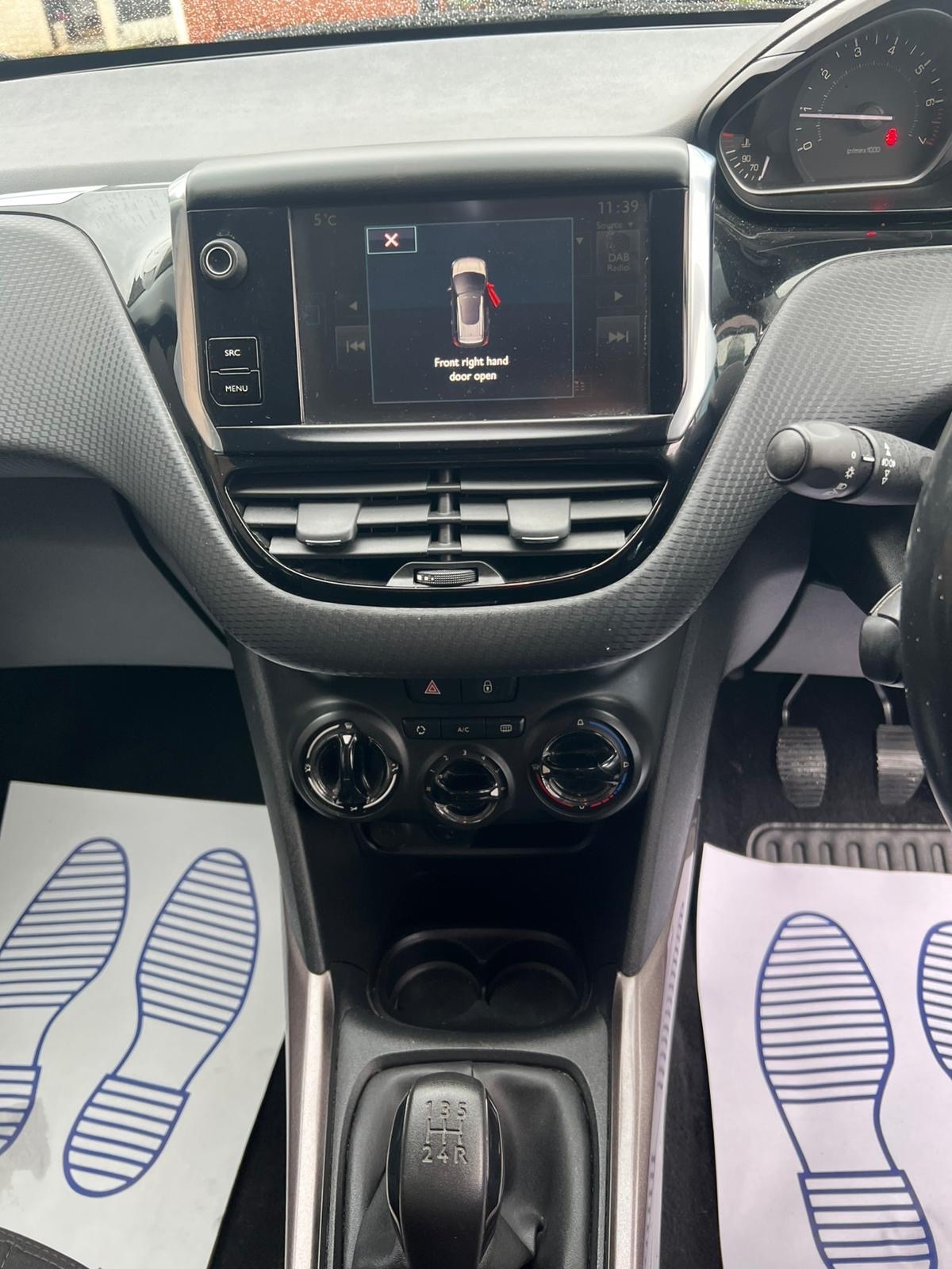 Used Peugeot 2008 2016 for sale - 77645662: Photo 8