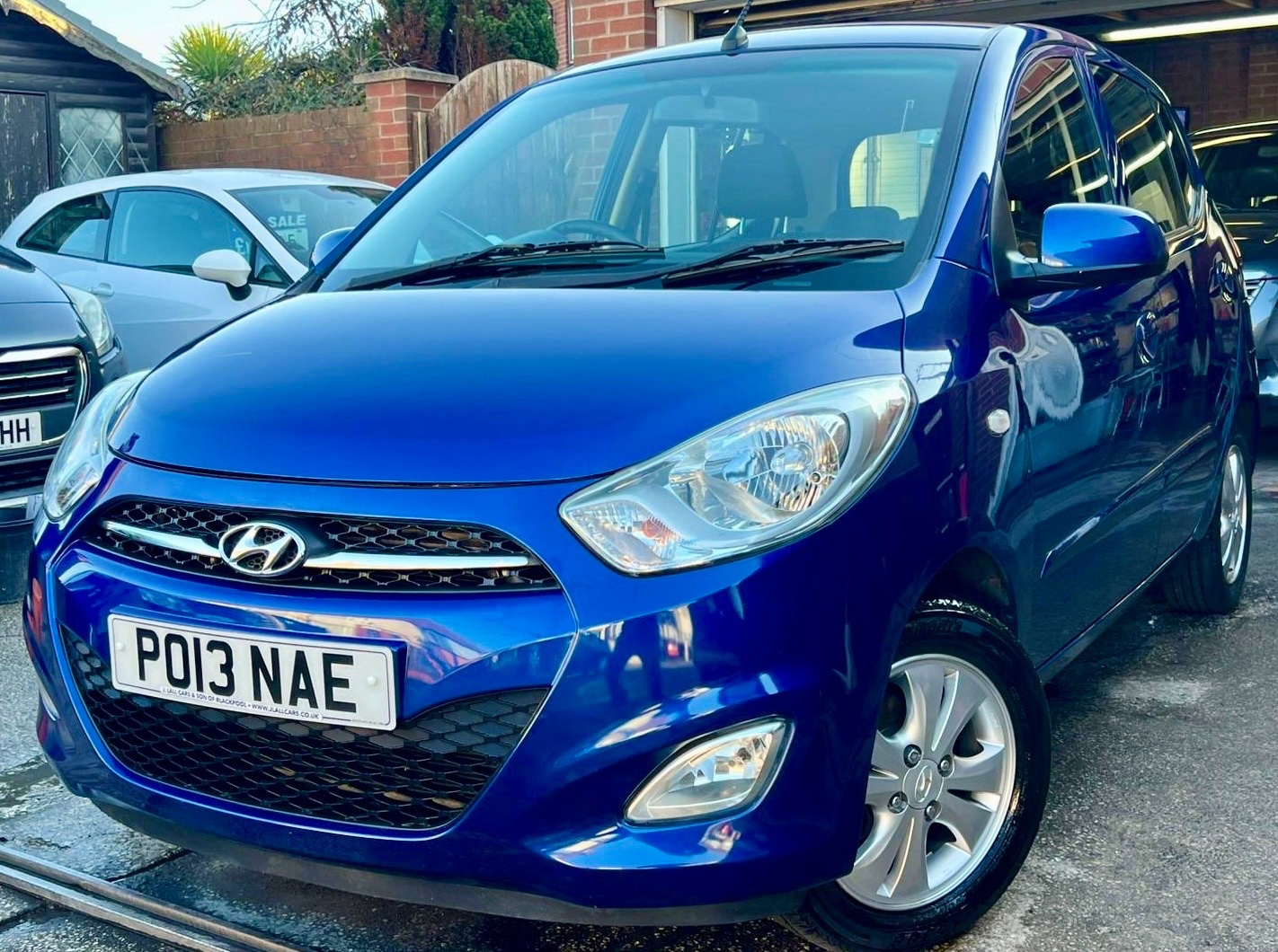 Used Hyundai i10 2013 for sale - 77766620: Photo 2