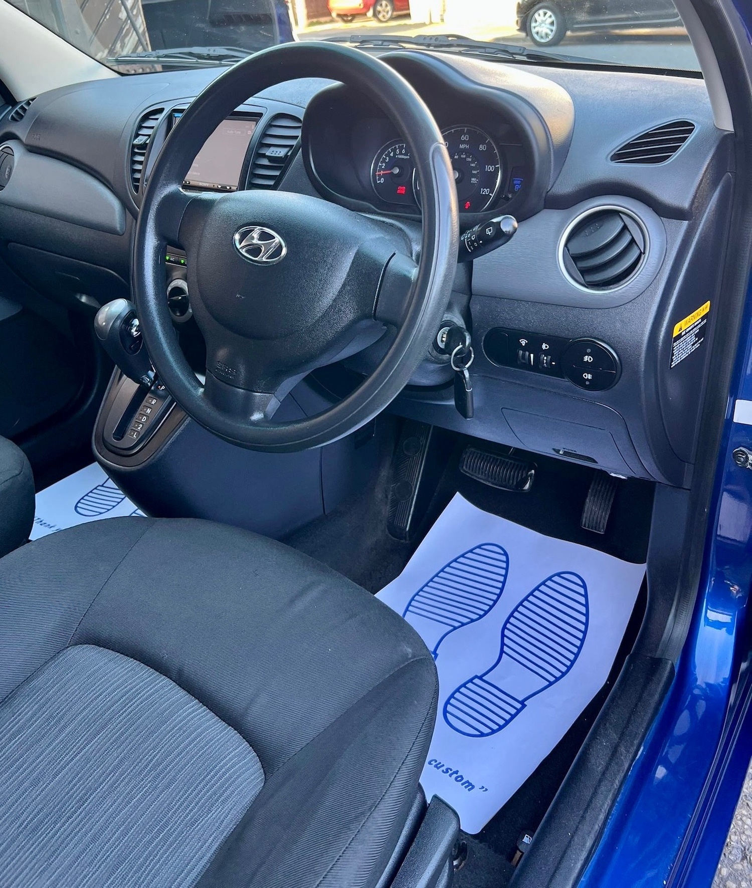 Used Hyundai i10 2013 for sale - 77766620: Photo 9