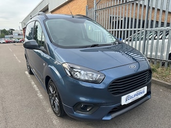 Used Ford Transit Courier 2023 for sale - 75814820: Photo