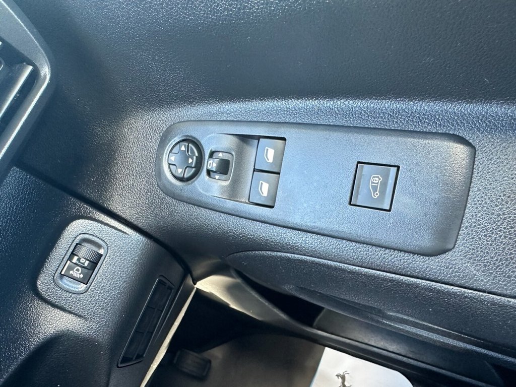 Vehicle 33