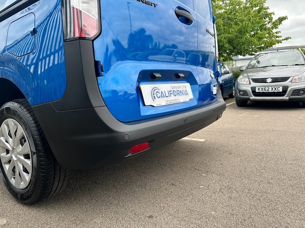 Used Ford Transit Courier 2024 for sale - 74423857: Photo 17