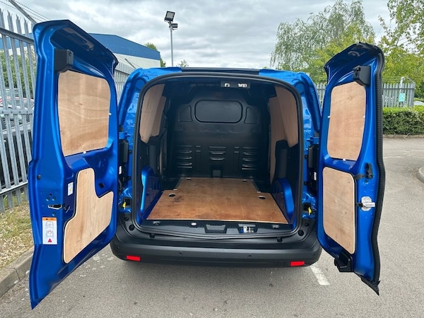 Used Ford Transit Courier 2024 for sale - 74423857: Photo 19