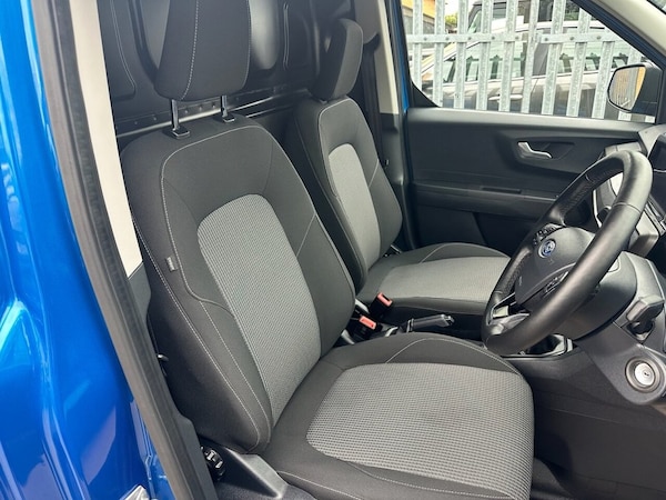 Used Ford Transit Courier 2024 for sale - 74423857: Photo 28