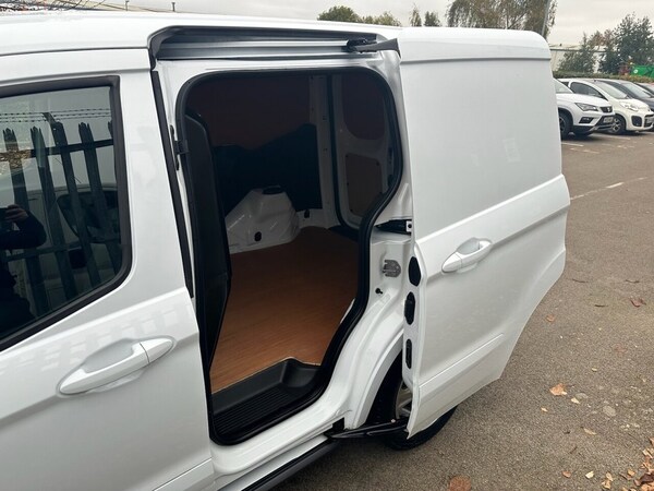 Used Ford Transit Courier 2023 for sale - 75175945: Photo 5
