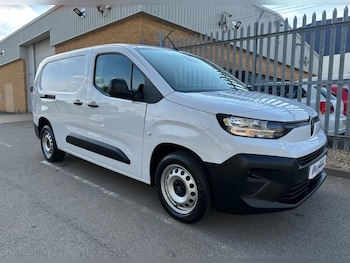 Used Citroen Berlingo 2025 for sale - 76106000: Photo