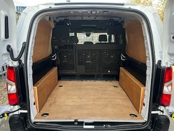 Used Citroen Berlingo 2025 for sale - 76106000: Photo