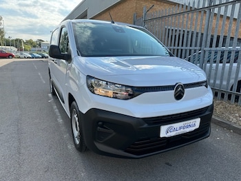 Used Citroen Berlingo 2025 for sale - 76106000: Photo