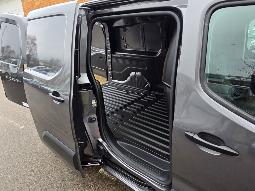 Used Toyota ProAce 2023 for sale - 77383718: Photo 14