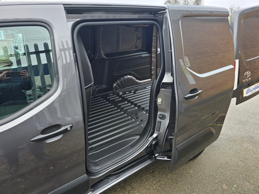 Used Toyota ProAce 2023 for sale - 77383718: Photo 16