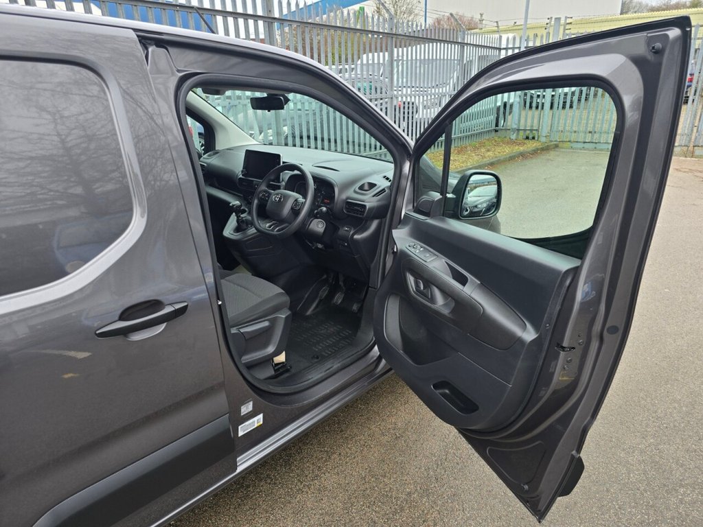 Used Toyota ProAce 2023 for sale - 77383718: Photo 24