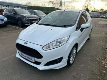 Used Ford Fiesta 2016 for sale - 72753432: Photo