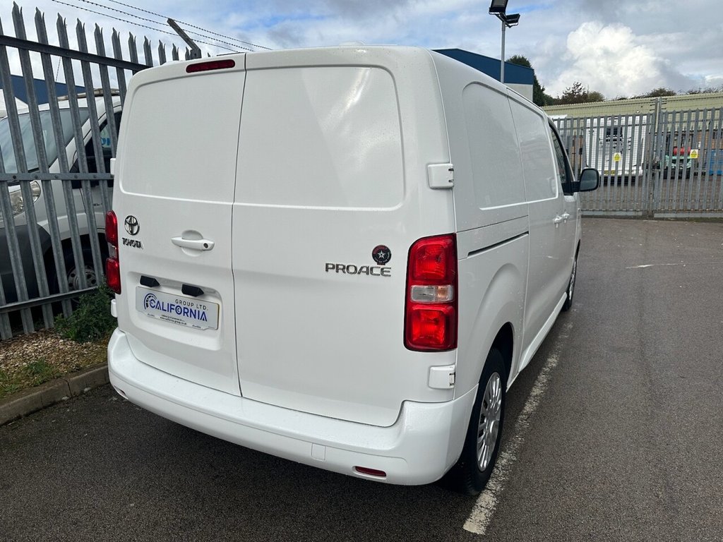 Used Toyota ProAce 2017 for sale - 76973425: Photo 16
