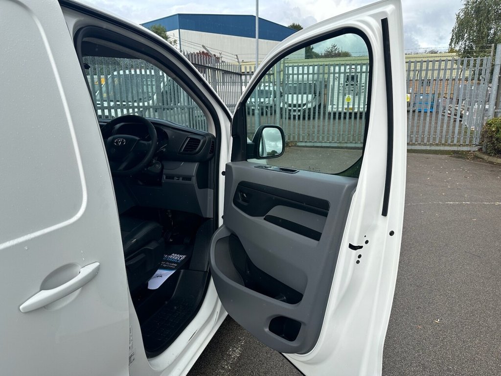 Used Toyota ProAce 2017 for sale - 76973425: Photo 29