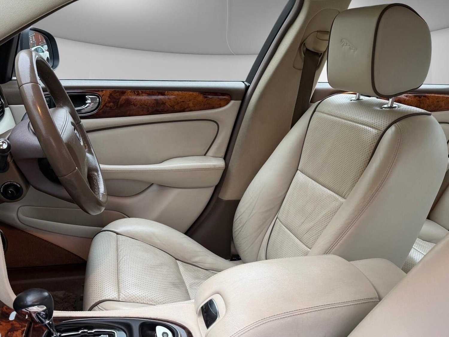 Used Jaguar XJ 2009 for sale - 77438326: Photo 13