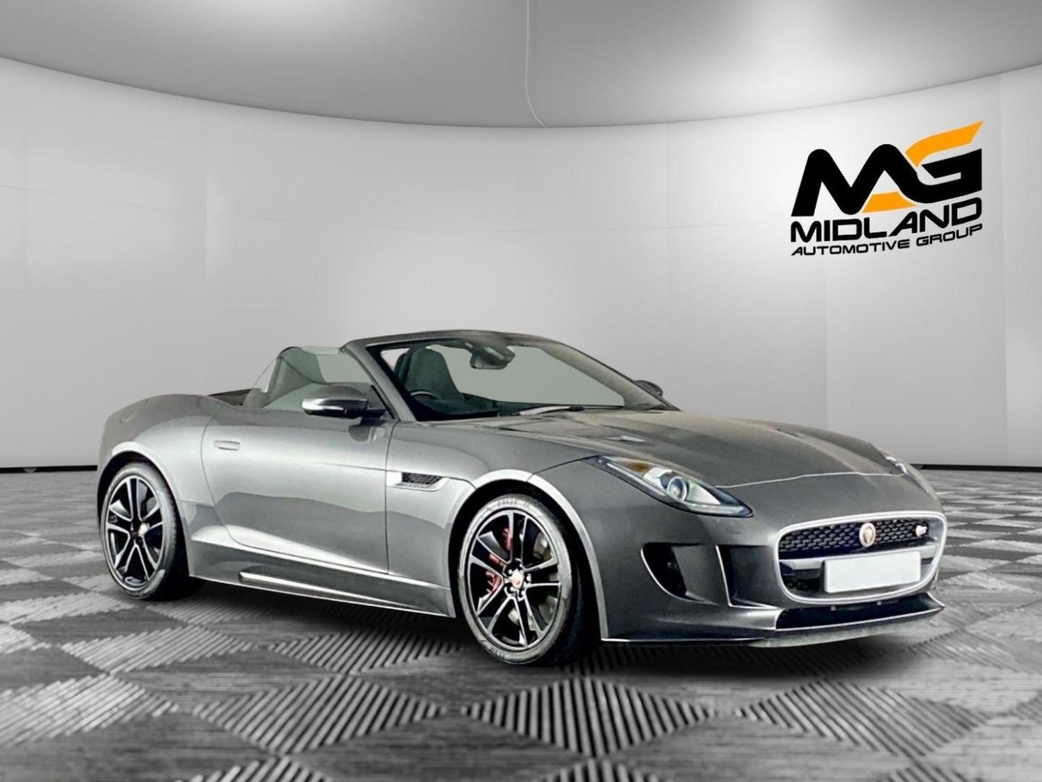 Used Jaguar F-Type 2016 for sale - 76794618: Photo 1