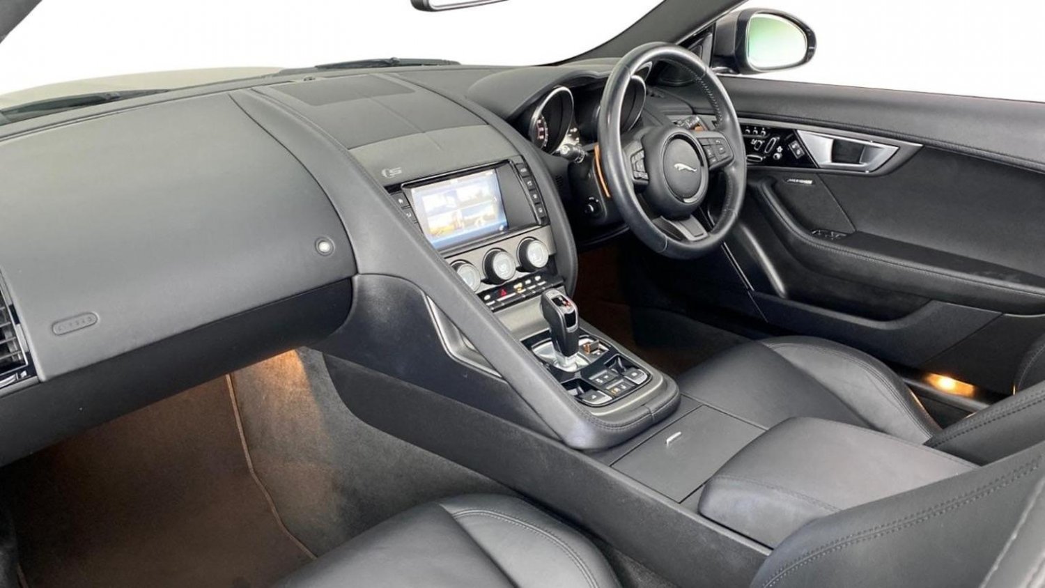 Used Jaguar F-Type 2016 for sale - 76794618: Photo 14