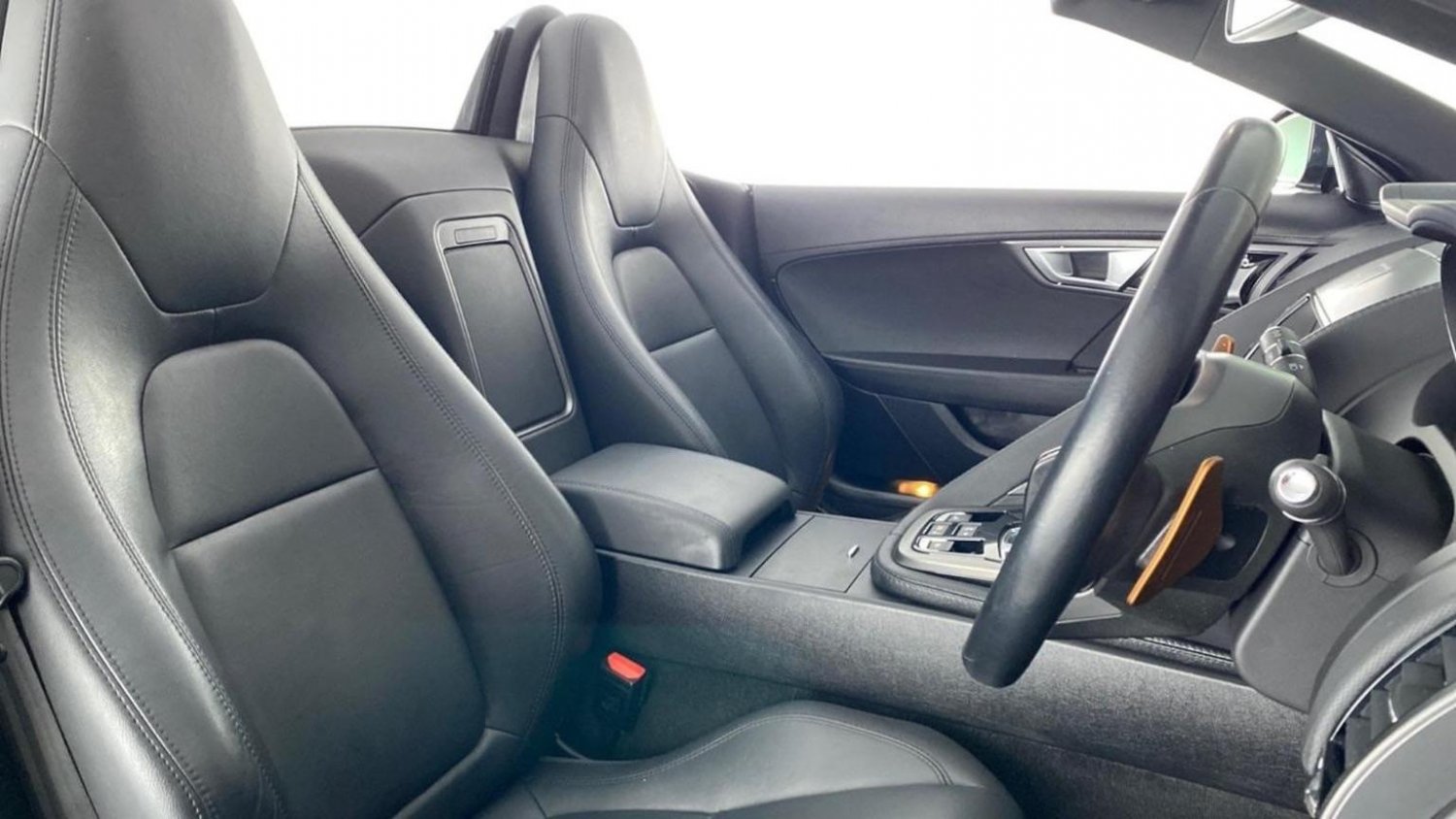 Used Jaguar F-Type 2016 for sale - 76794618: Photo 17