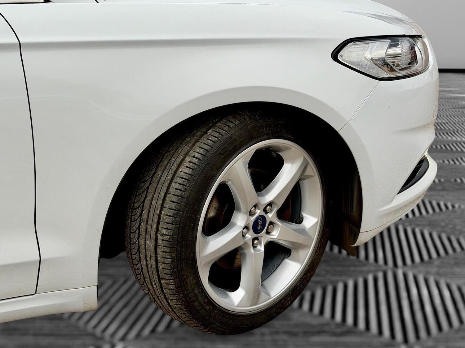 Used Ford Mondeo 2017 for sale - 76624402: Photo 12