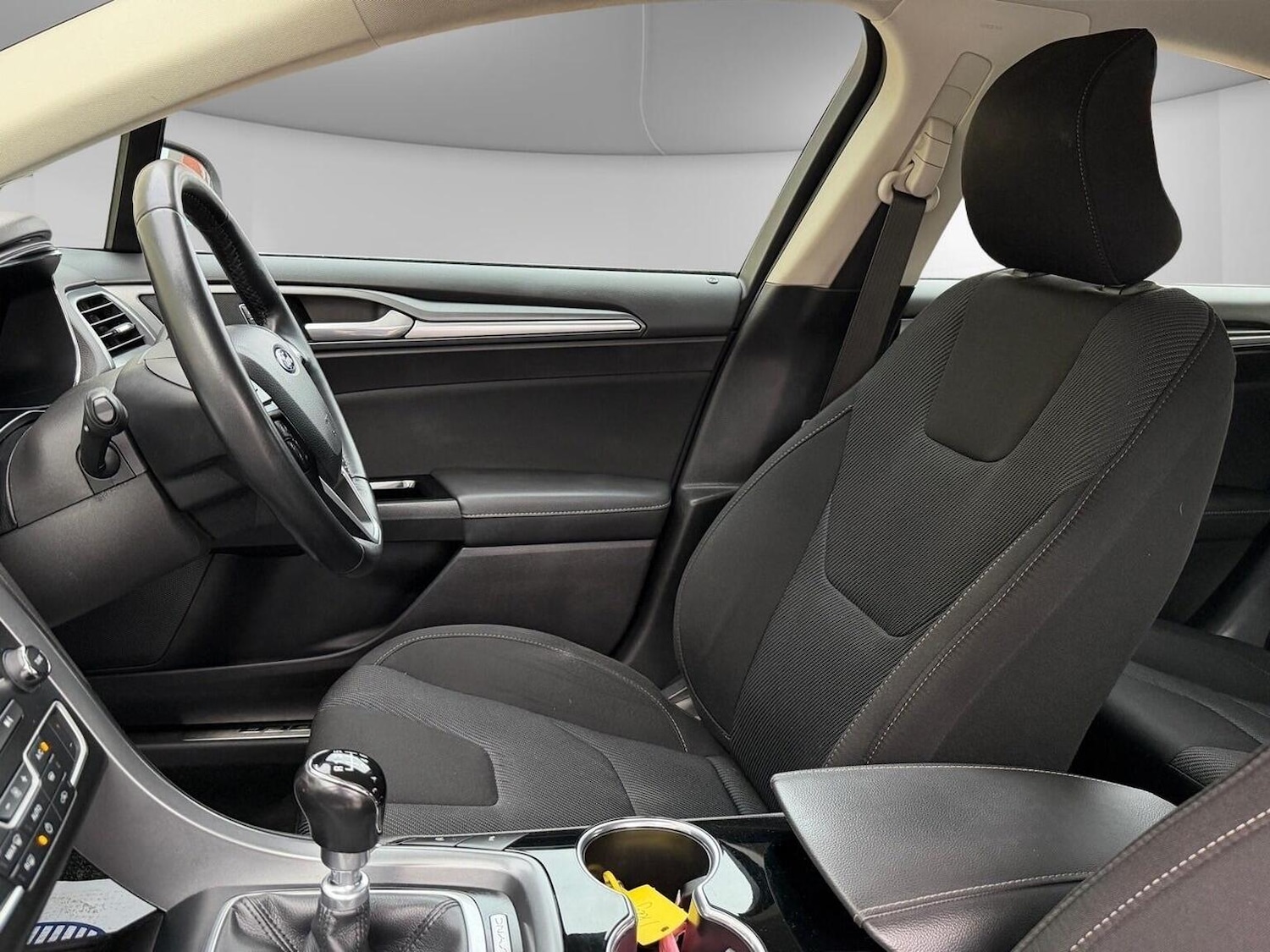 Used Ford Mondeo 2017 for sale - 76624402: Photo 13