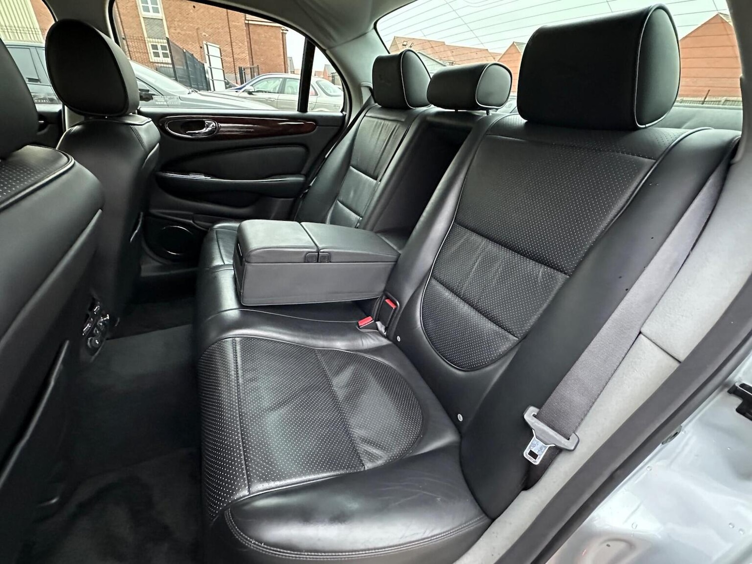 Used Jaguar XJ 2009 for sale - 76624420: Photo 15