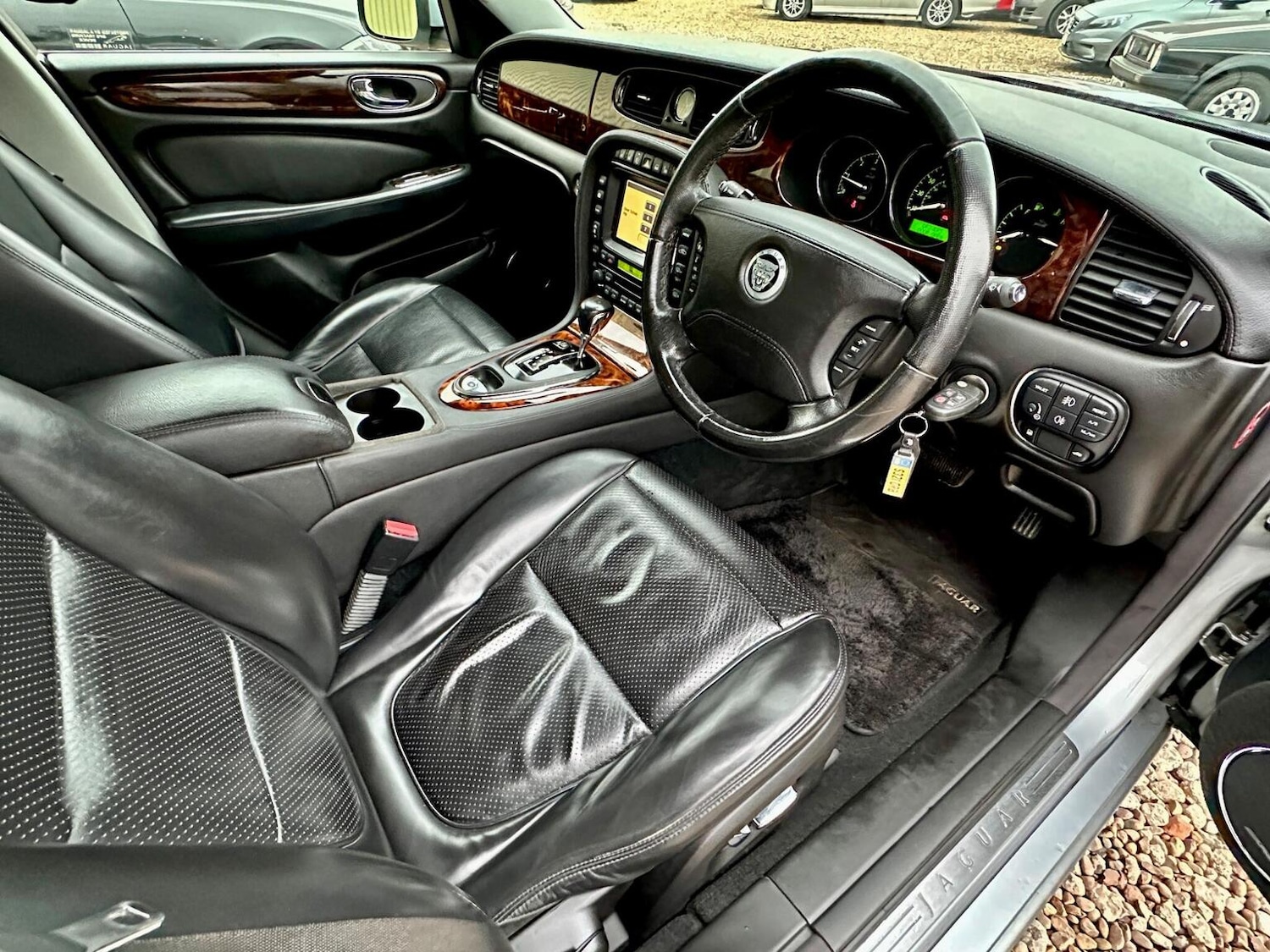 Used Jaguar XJ 2009 for sale - 76624420: Photo 21