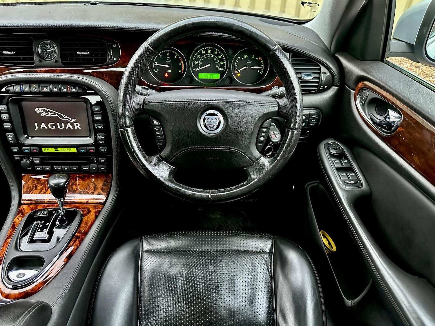 Used Jaguar XJ 2009 for sale - 76624420: Photo 22