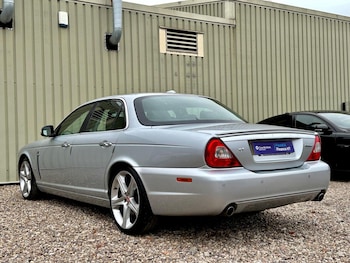 Used Jaguar XJ 2009 for sale - 76624420: Photo