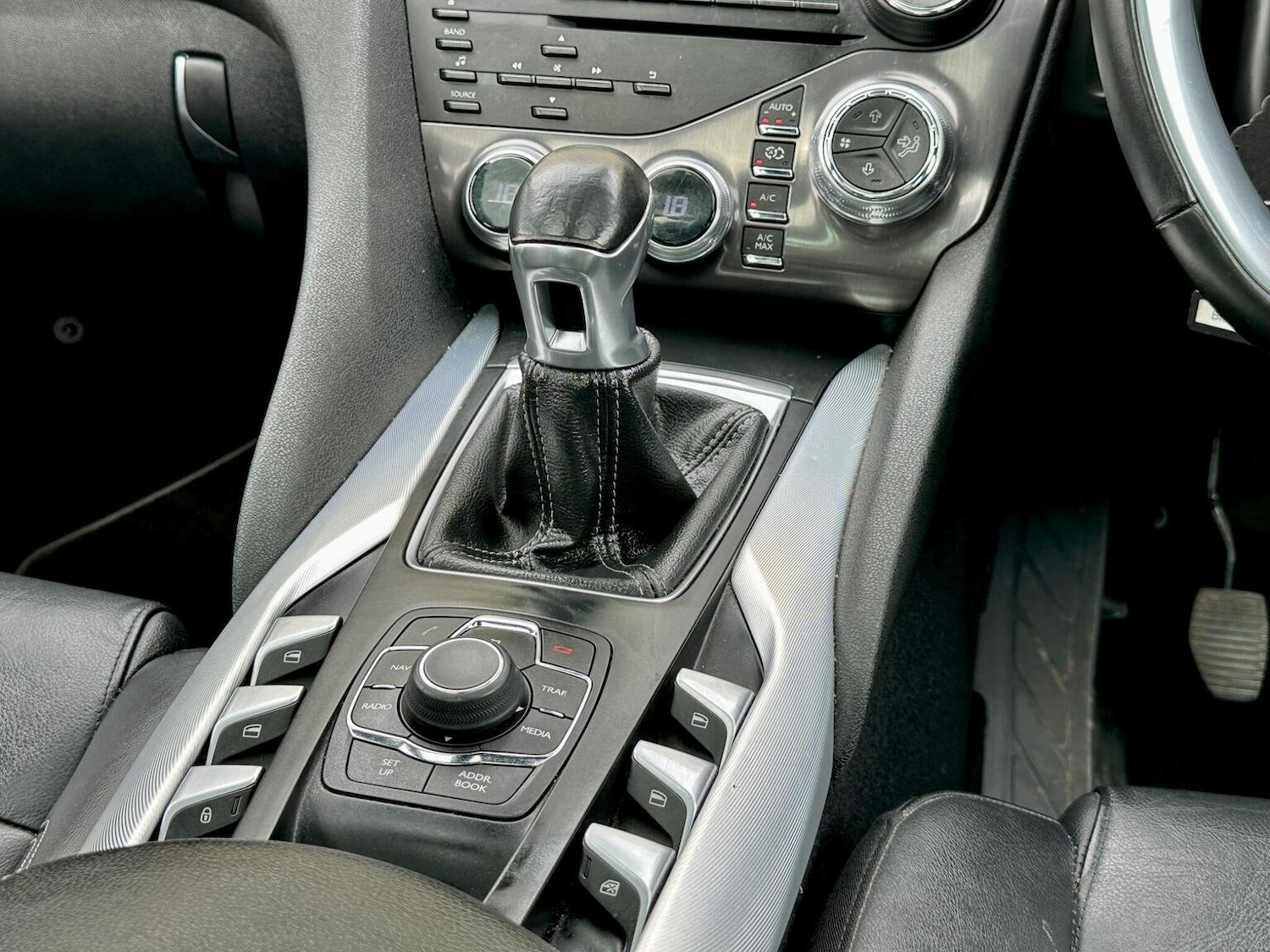 Used Citroen DS5 2014 for sale - 77735759: Photo 10