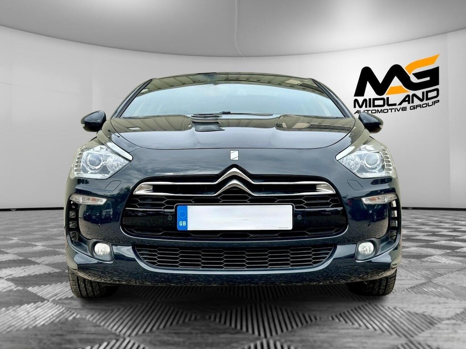 Used Citroen DS5 2014 for sale - 77735759: Photo 2
