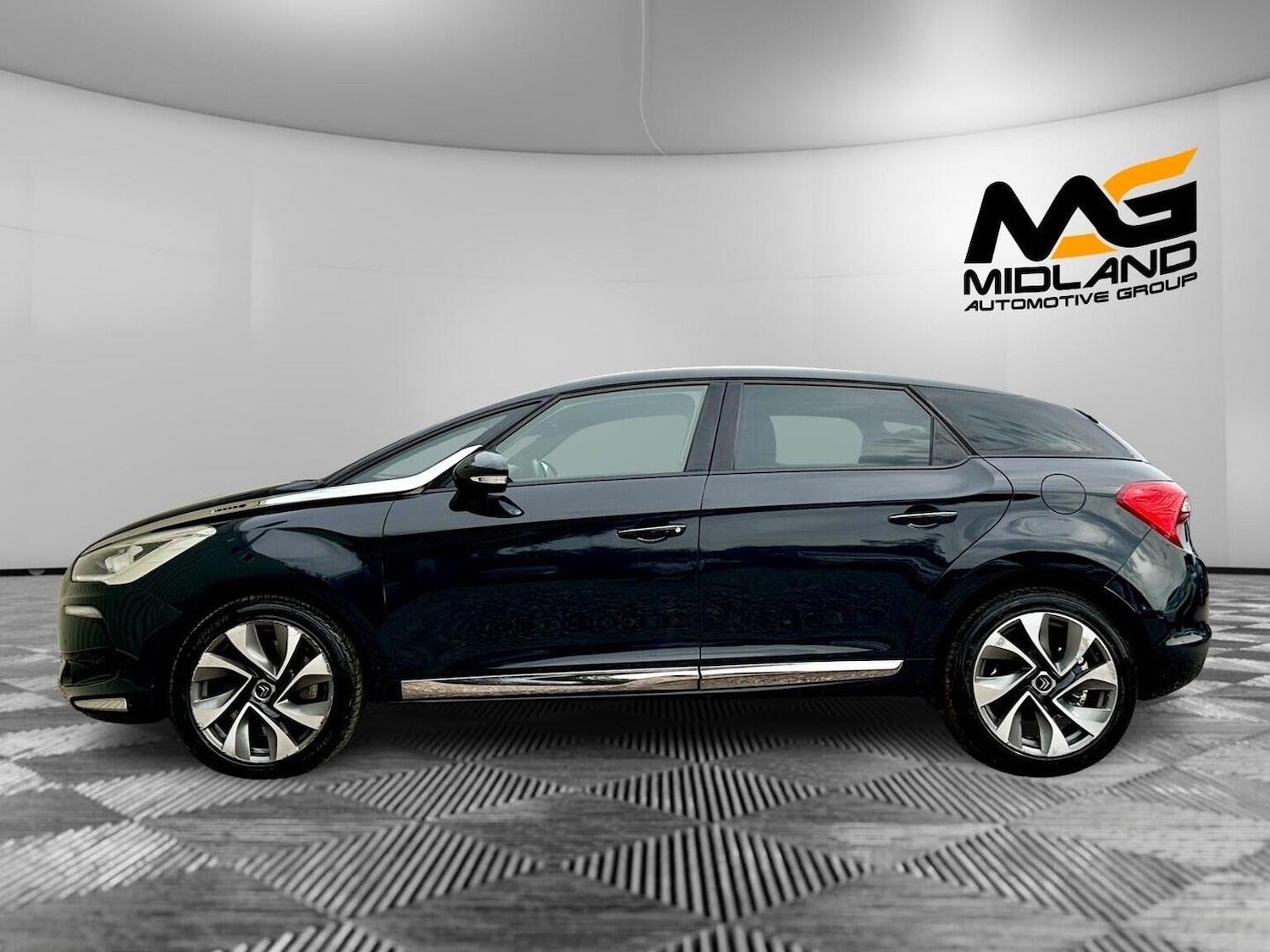 Used Citroen DS5 2014 for sale - 77735759: Photo 6
