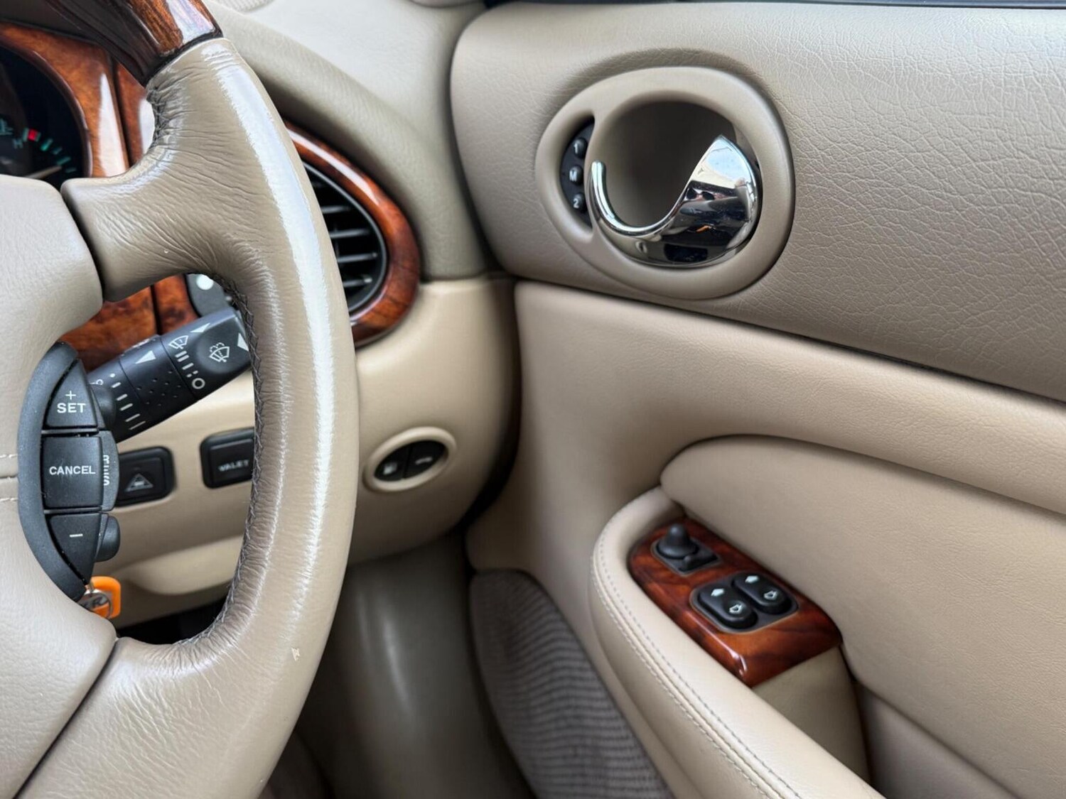 Used Jaguar XKR 2024 for sale - 77536047: Photo 14