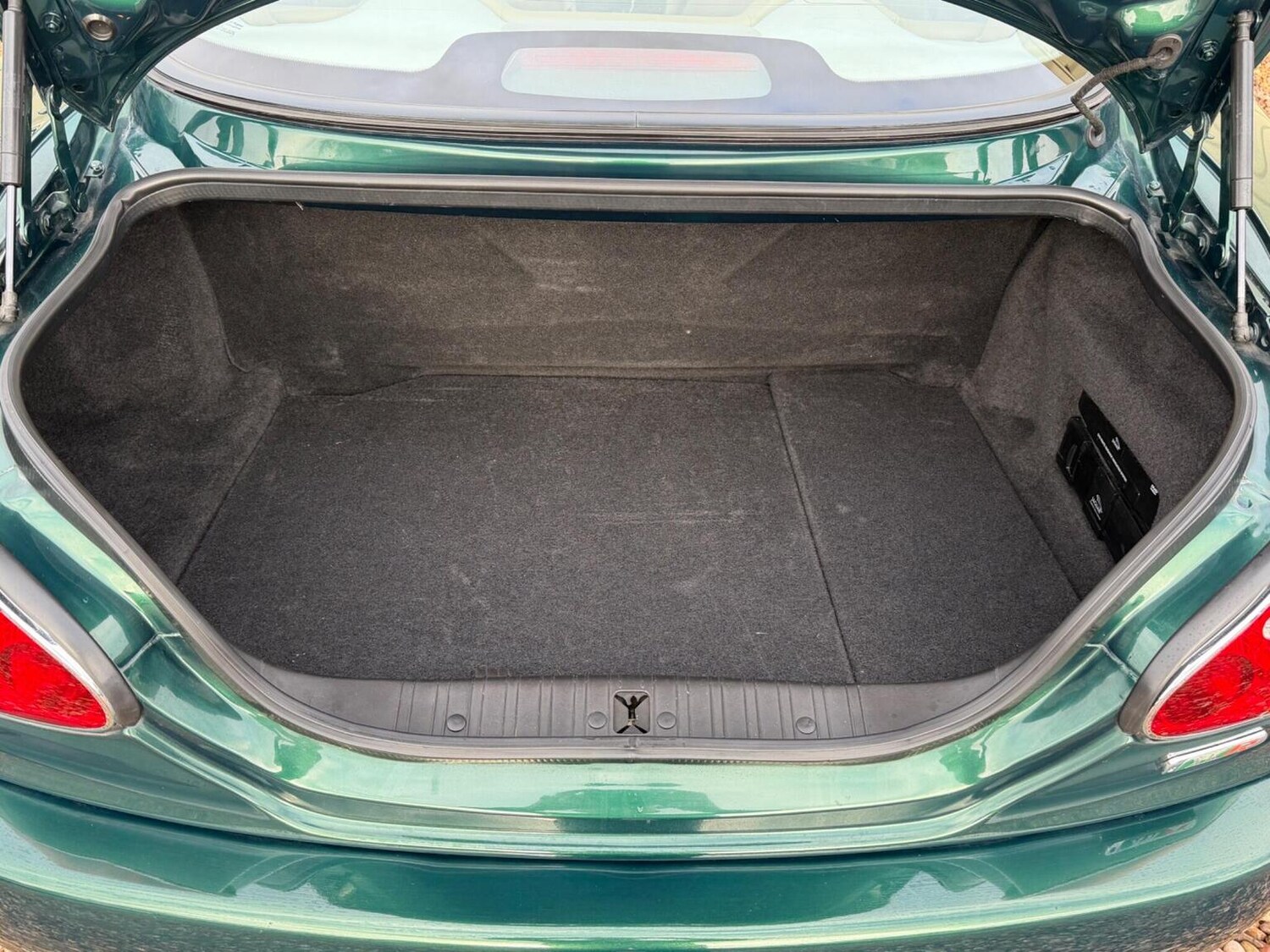 Used Jaguar XKR 2024 for sale - 77536047: Photo 22