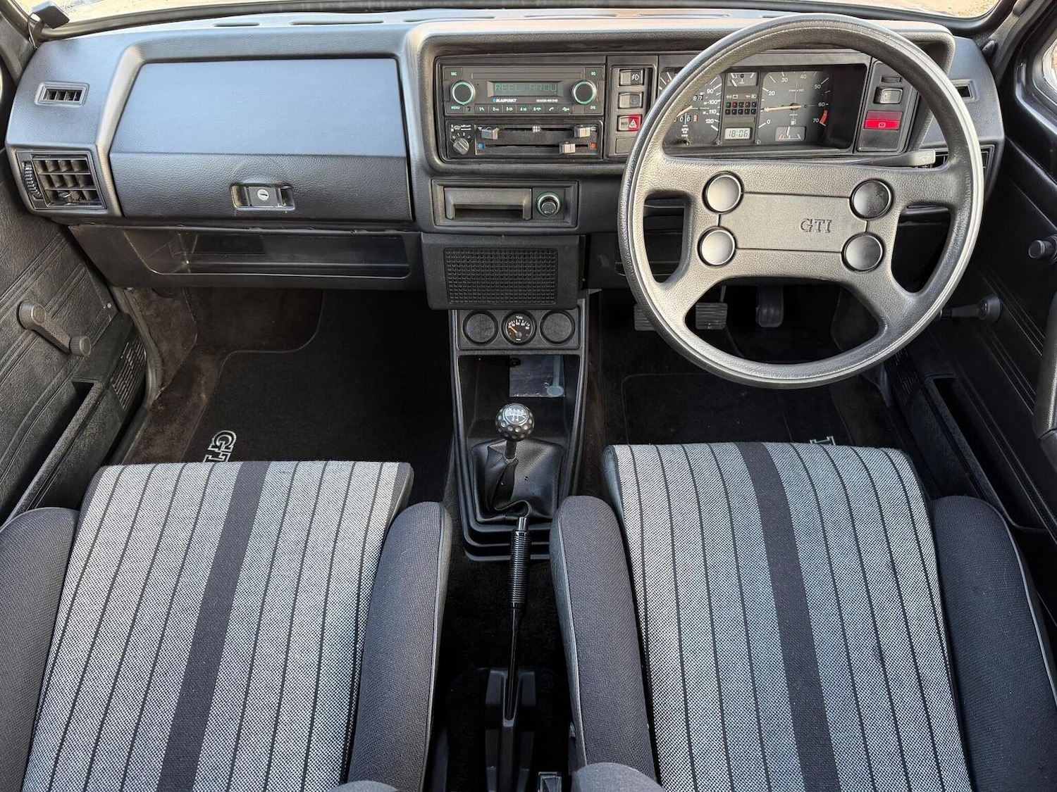 Used Volkswagen Golf 1982 for sale - 76935265: Photo 9