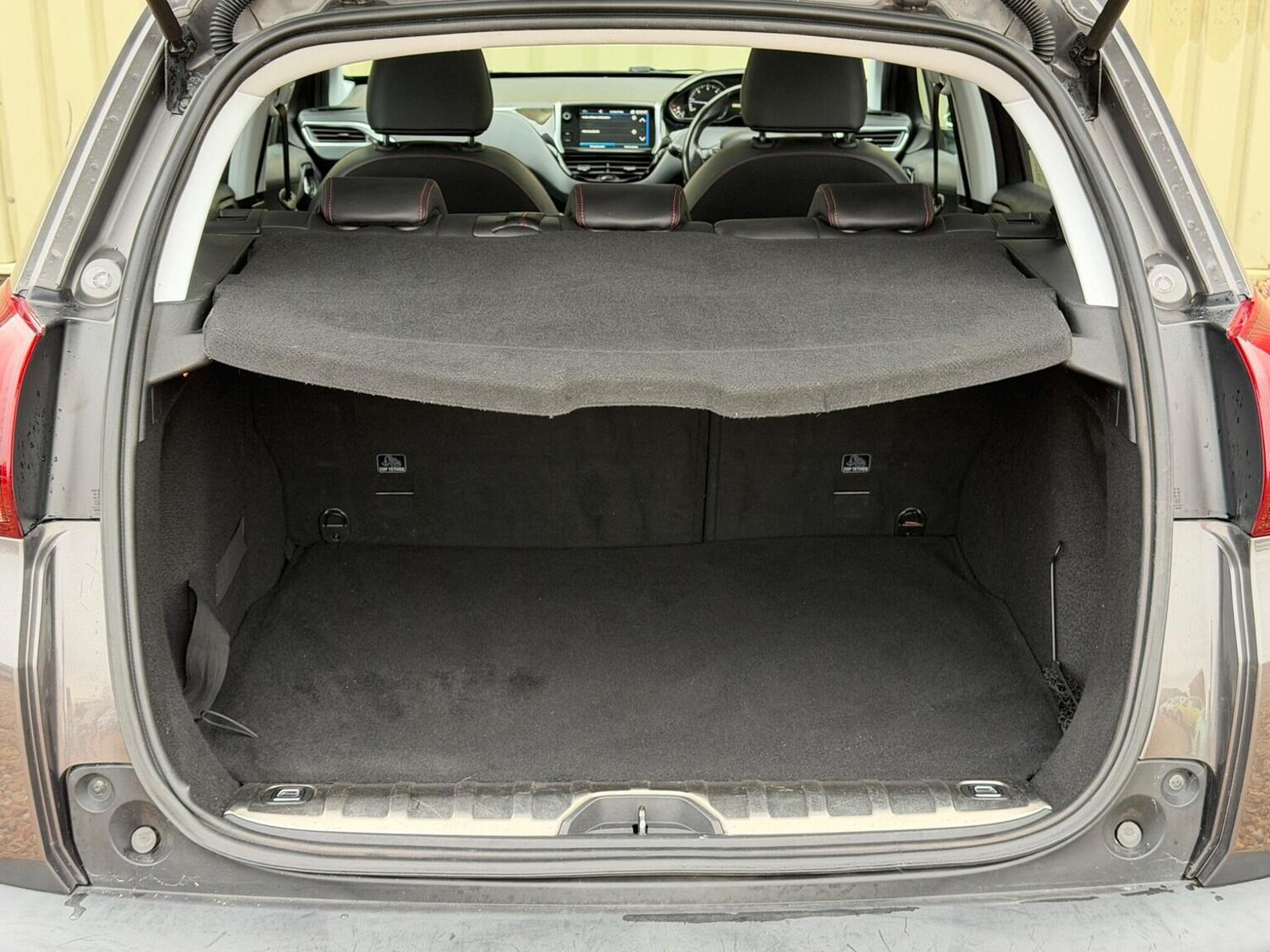 Used Peugeot 2008 2017 for sale - 76734789: Photo 18