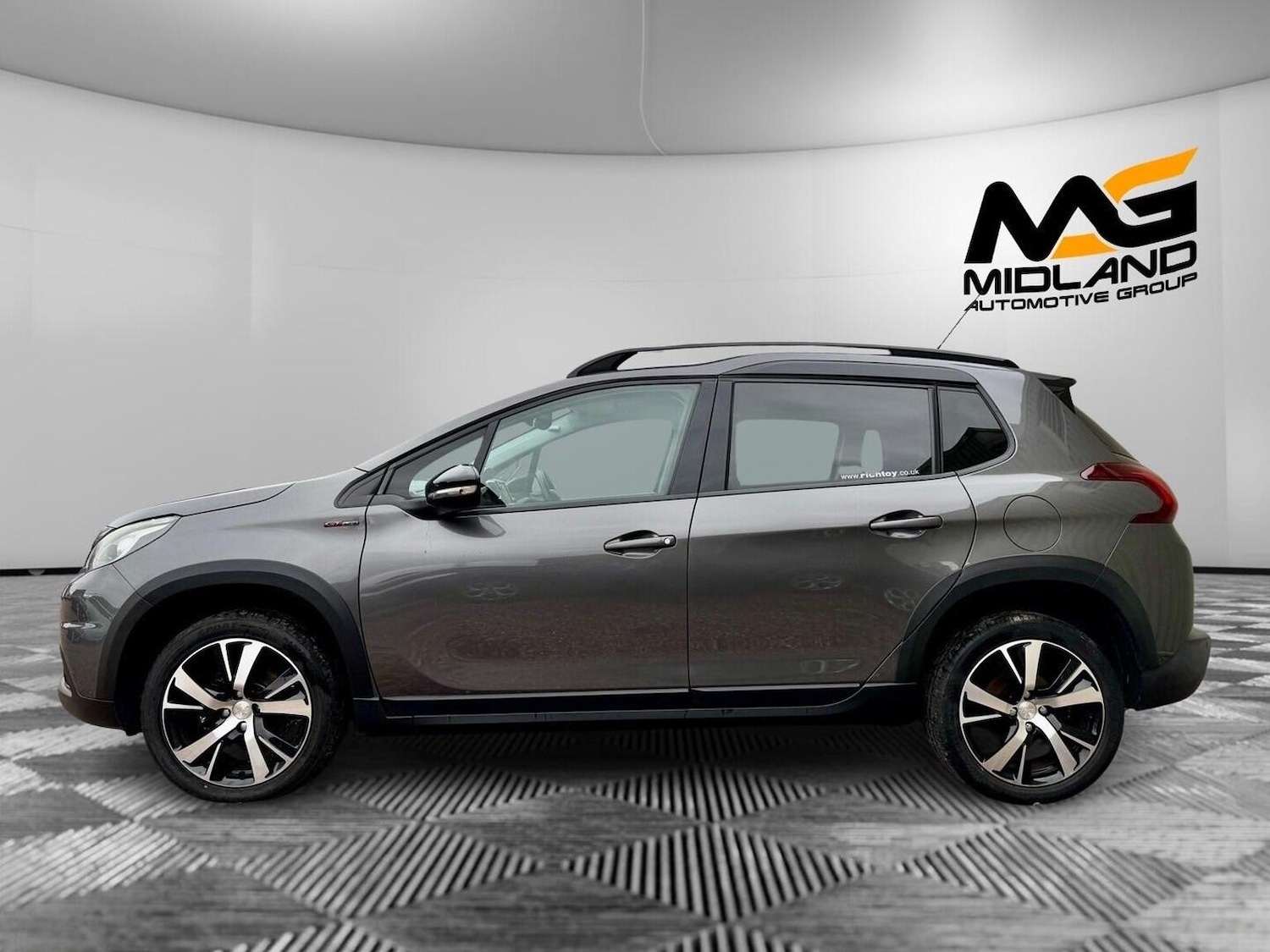 Used Peugeot 2008 2017 for sale - 76734789: Photo 6