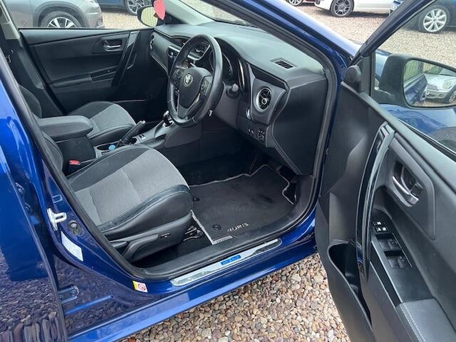 Used Toyota Auris 2017 for sale - 77237118: Photo 12