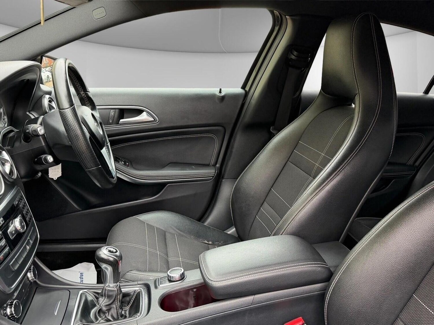 Used Mercedes-Benz A-Class 2015 for sale - 76631474: Photo 27