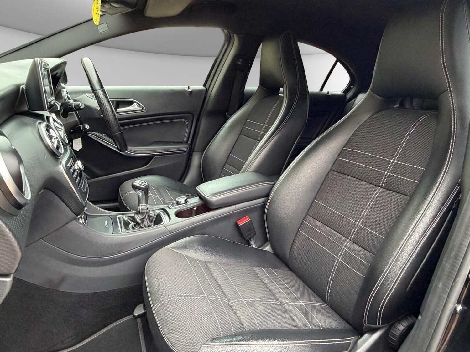 Used Mercedes-Benz A-Class 2015 for sale - 76631474: Photo 28