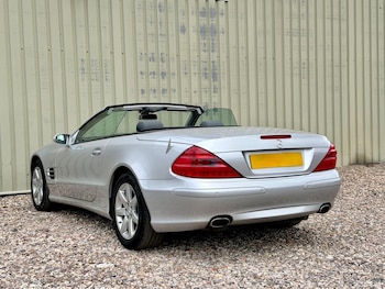 Used Mercedes-Benz SL 2005 for sale - 78762658: Photo