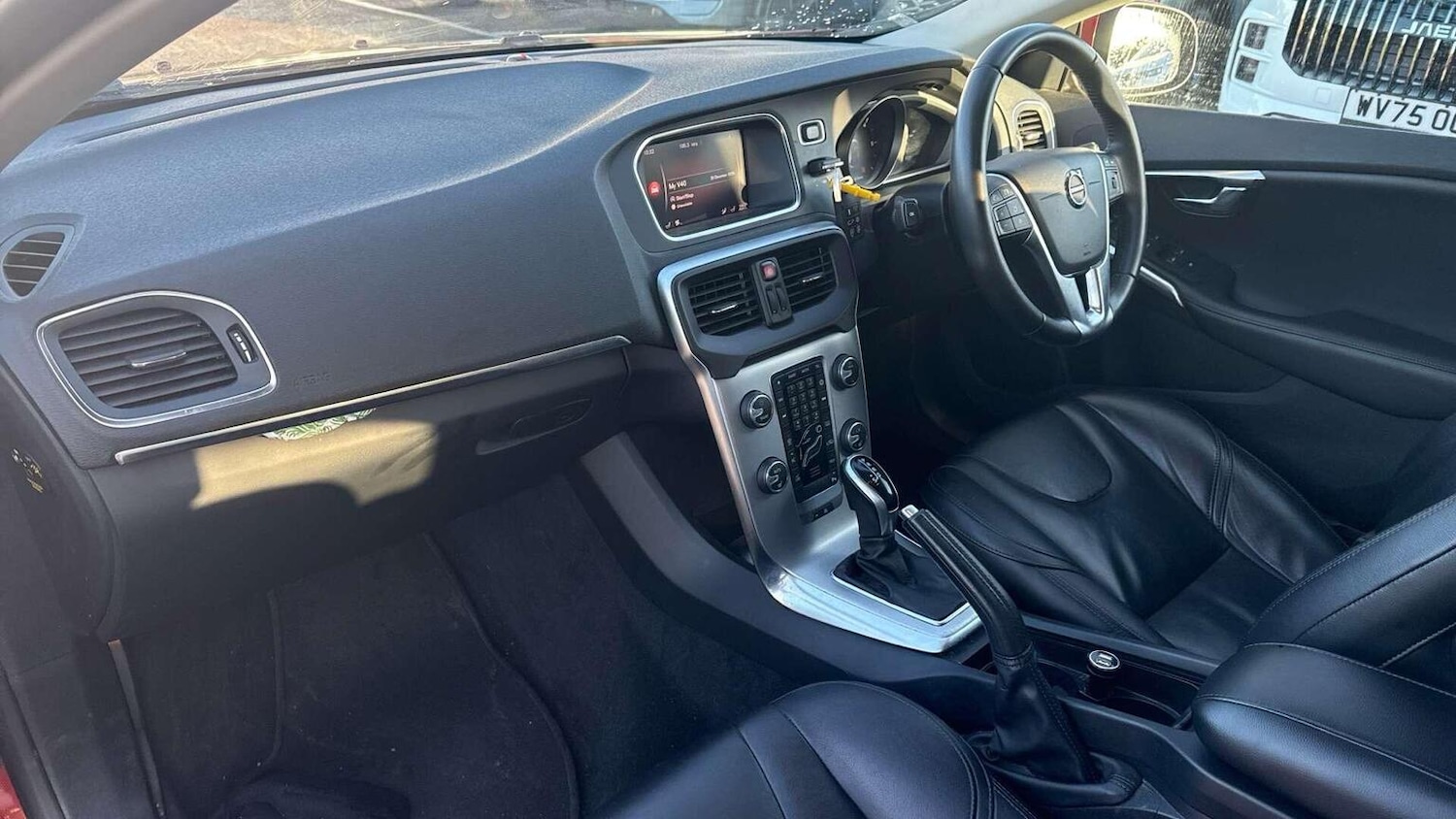 Used Volvo V40 2018 for sale - 77099901: Photo 8