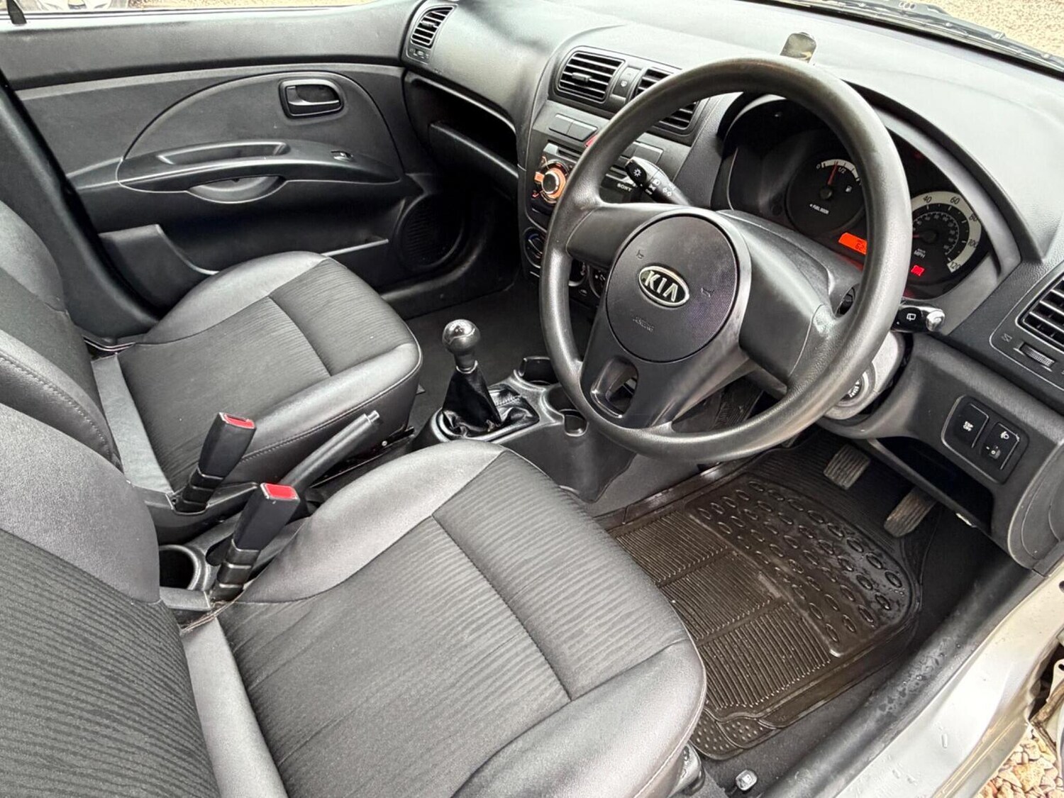 Used Kia Picanto 2010 for sale - 76666136: Photo 14